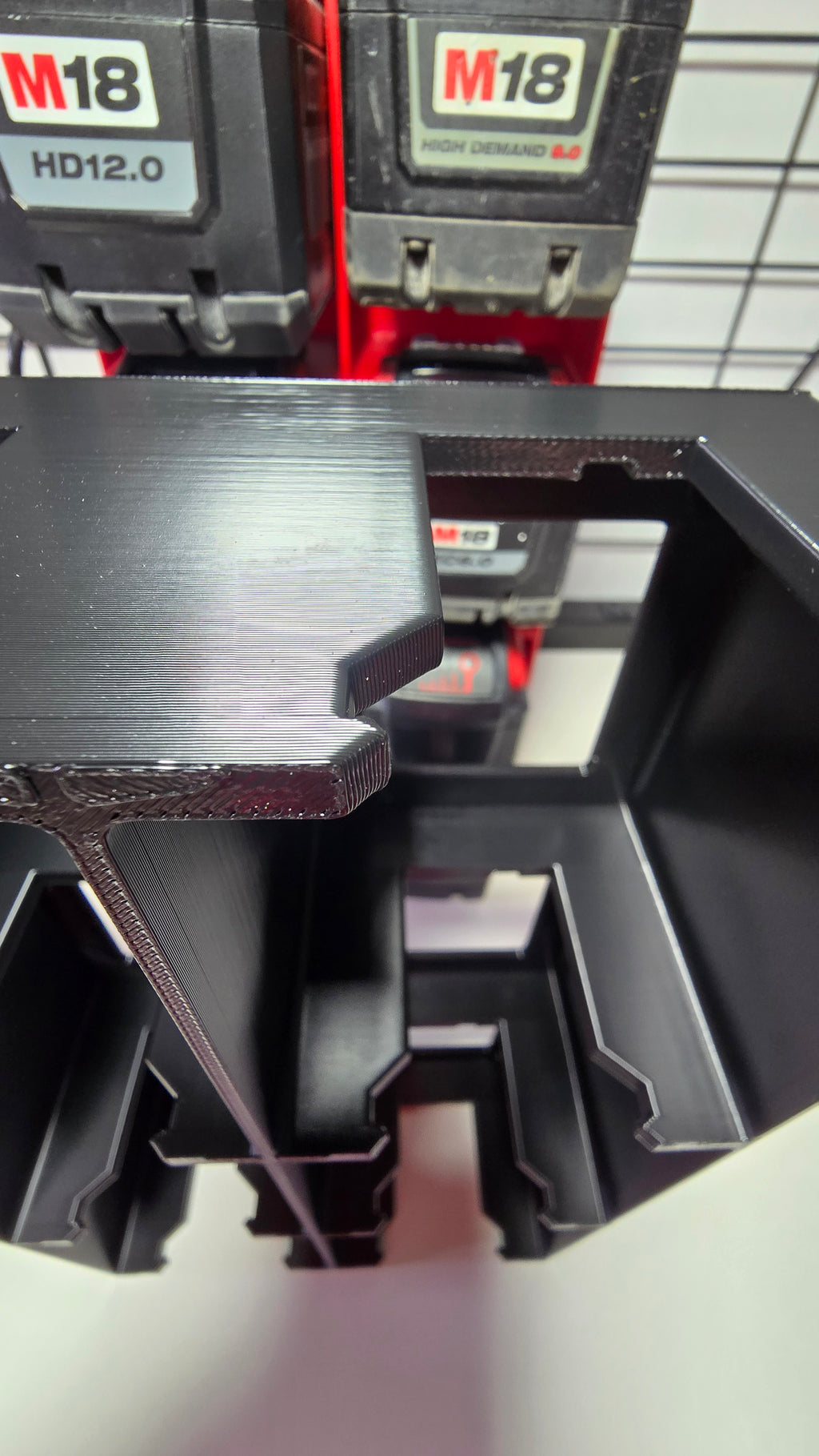 THE BEAST Battery Rack for Large Milwaukee M18 Batteries 8-bay *ABS